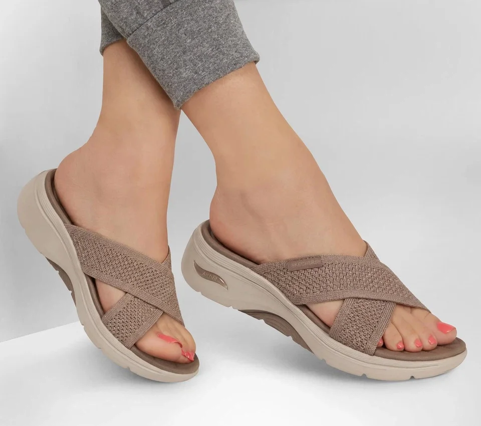 Go Walk Arch Fit 2.0 Sandale – Grace Go Walk Arch Fit 2.0 Sandale – Grace