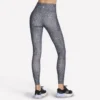 Go Walk Bedruckte, hoch taillierte Leggings in voller Länge Go Walk Bedruckte, hoch taillierte Leggings in voller Länge
