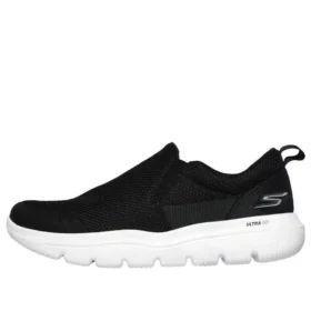 Go Walk Evolution Ultra Loafers Schwarz/Weiß