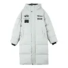 Lange Daunenjacke mit Schriftzug „Weiß“