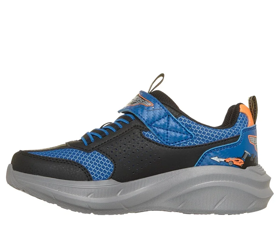 Skechers Garage Skechers Garage