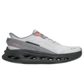 Skechers Slip-ins: Max Cushioning Glide-Step – Werbung