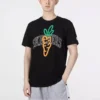 Skechers x Carrots Grafik-T-Shirt „Schwarz Orange Grau“