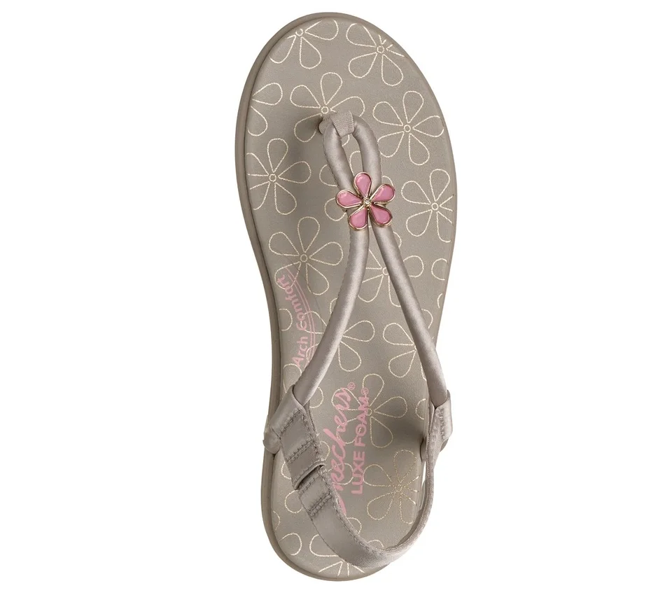 Slide-Ups: Meditation Luxe – Atemberaubender Charme Slide-Ups: Meditation Luxe – Atemberaubender Charme