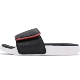 Sportliche Hausschuhe mit Klettverschluss und flachem Absatz, schwarz-rot